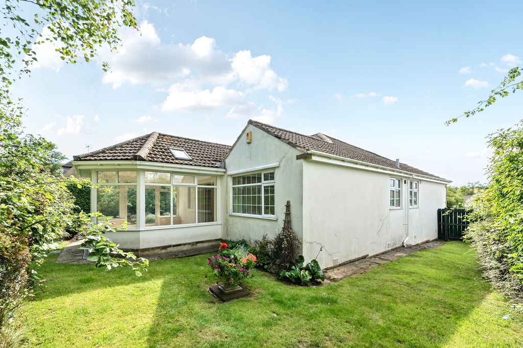 Property photo 2 of 23