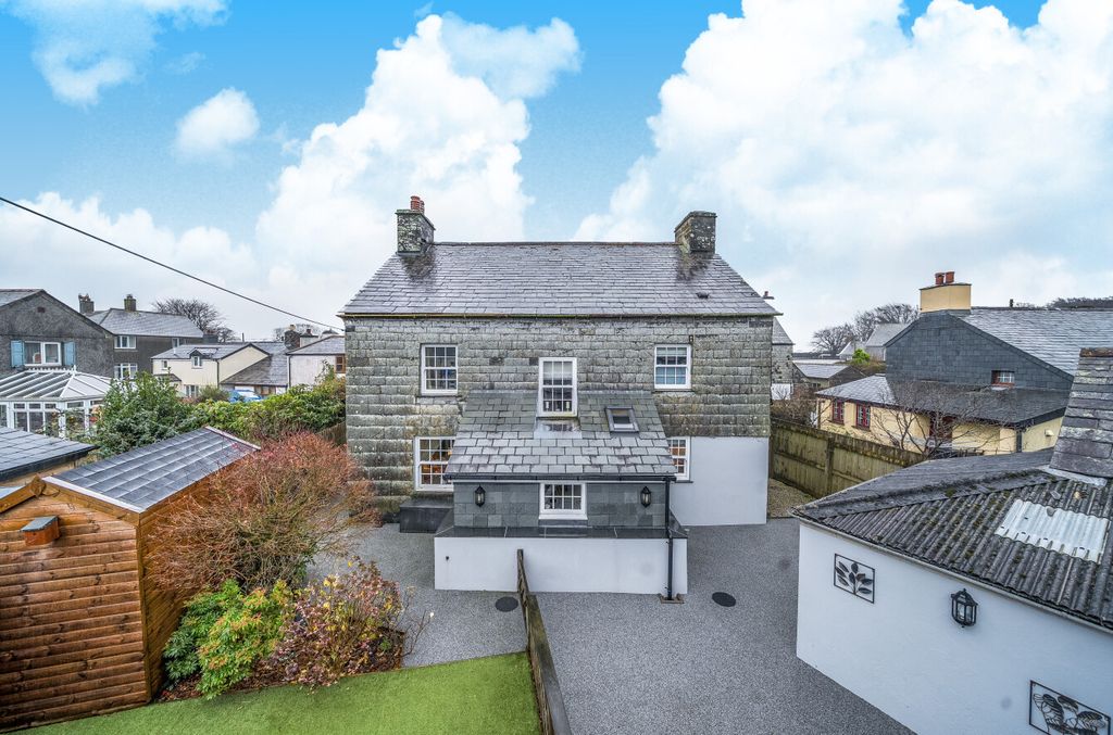 Property photo 3 of 25 1382745-1-6936Fbe...