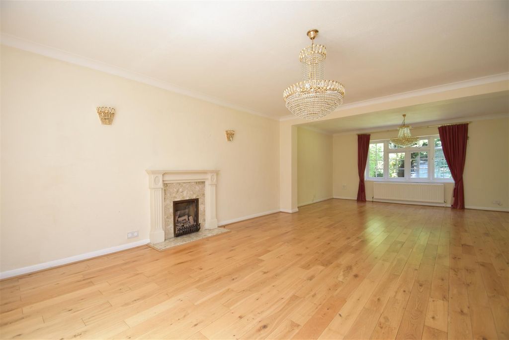 Property photo 2 of 16 Reception Room