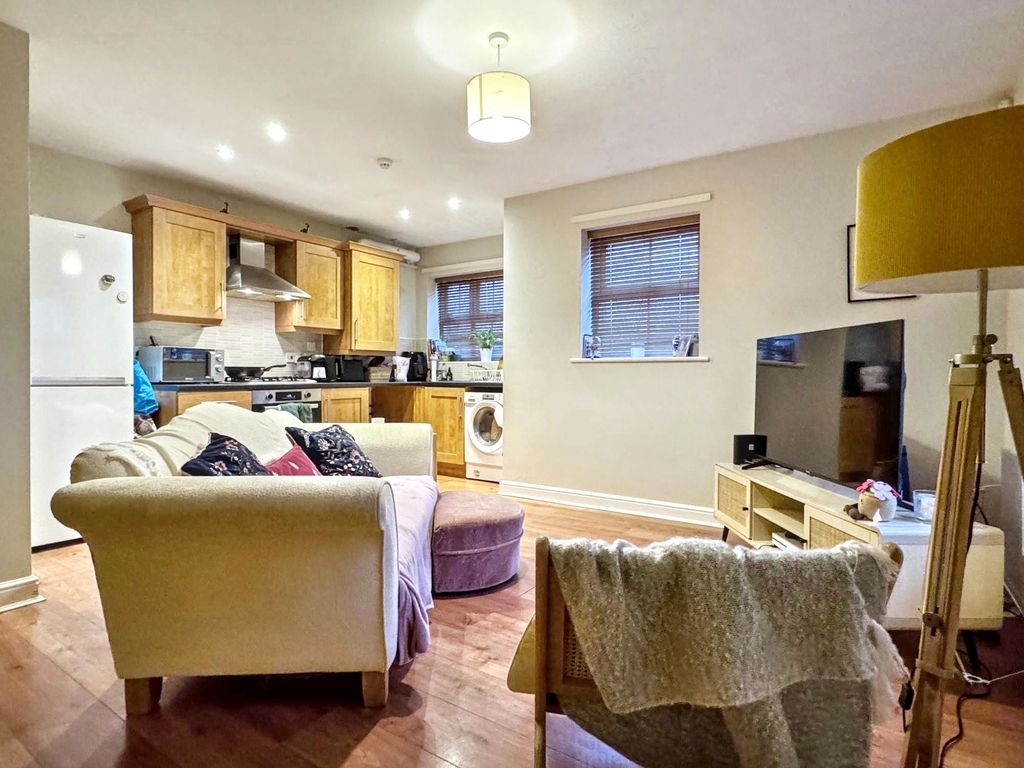 Property photo 3 of 14