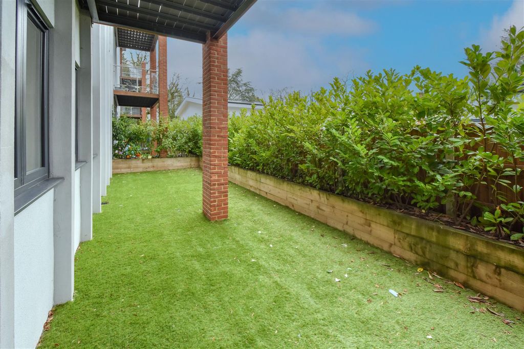 Property photo 2 of 17 Dsc_0041-2.Jpg