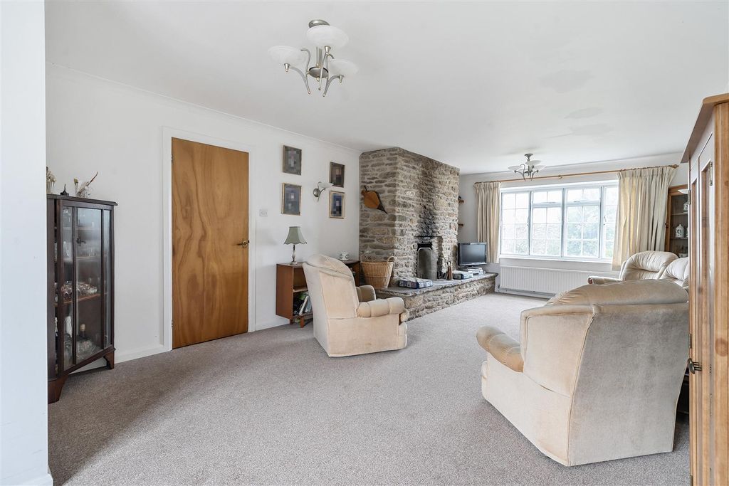 Property photo 2 of 17 Living Room