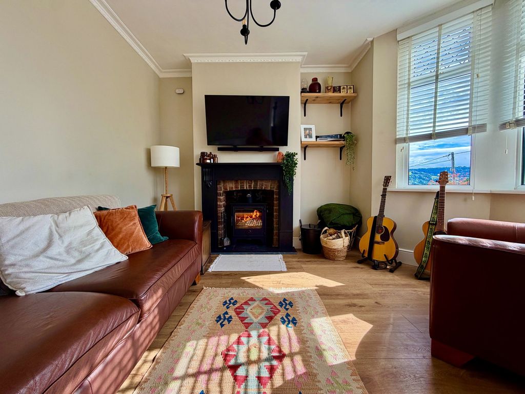 Property photo 2 of 53