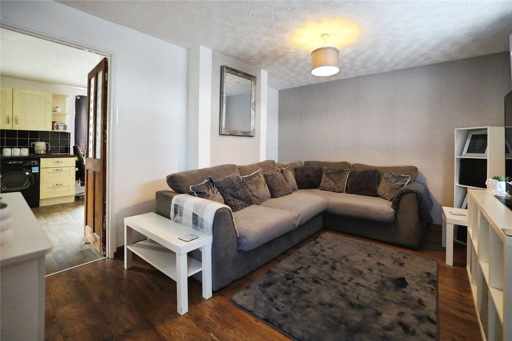 Property photo 3 of 16 Picture No. 26