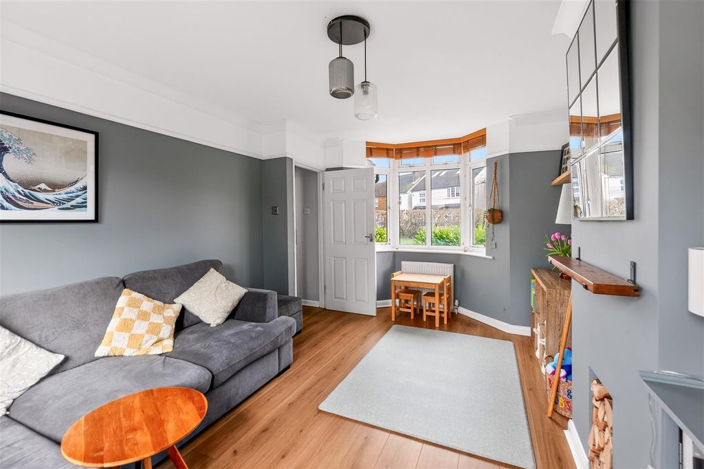 Property photo 3 of 16