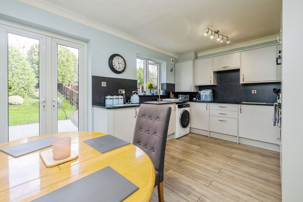 Property photo 2 of 16 Photo #2