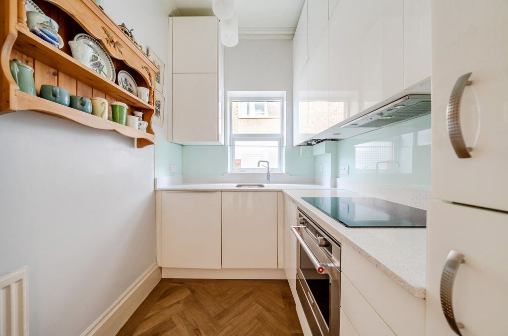Property photo 3 of 21 1501965-15-6A79d2...
