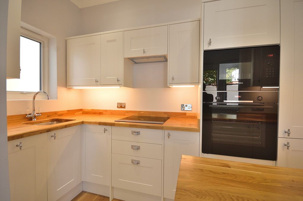 Property photo 2 of 11 Kitchen