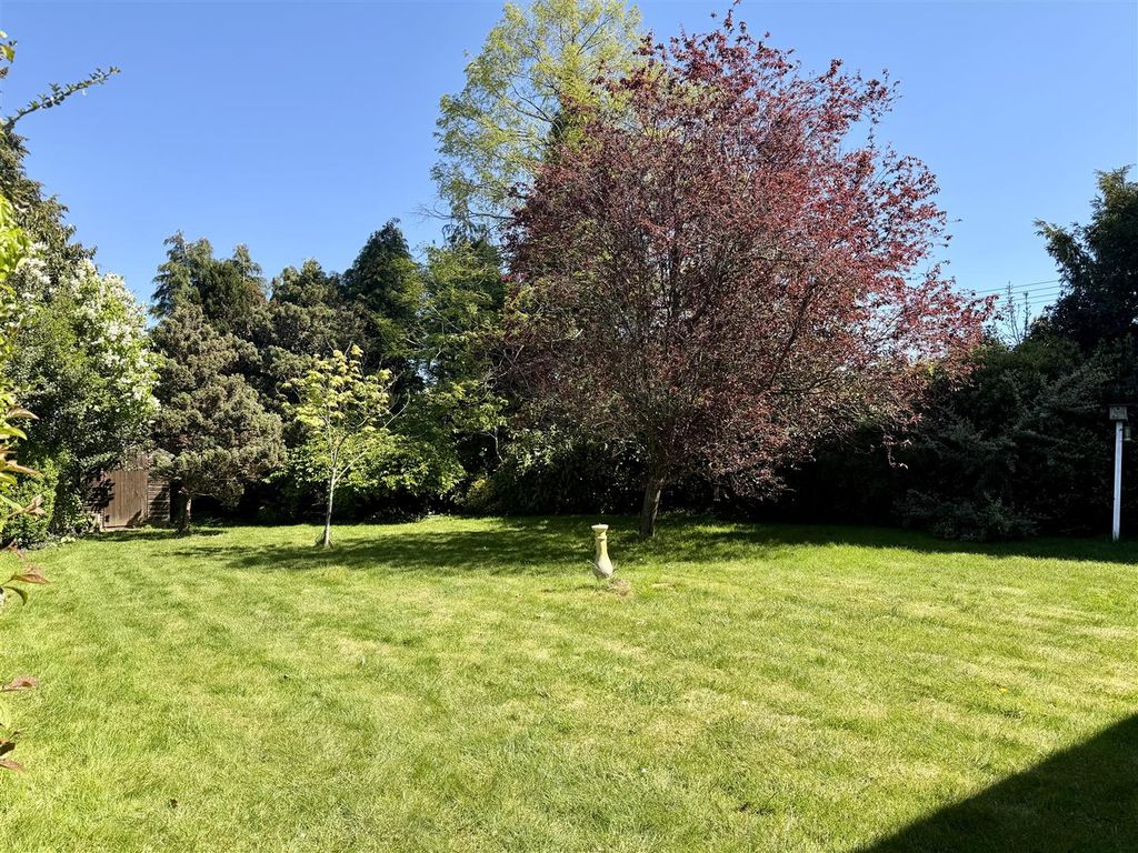 Property photo 2 of 23