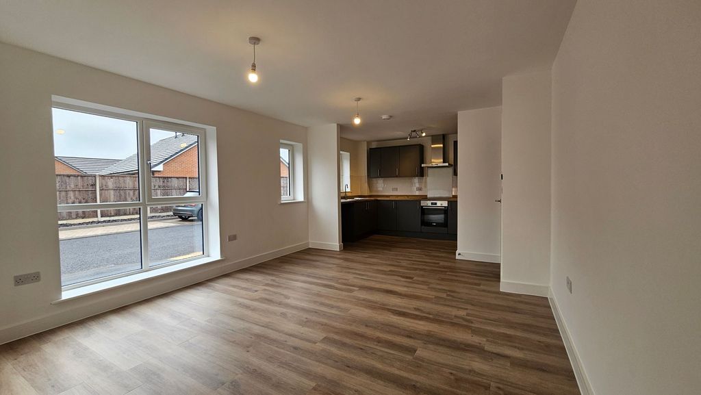 Property photo 2 of 8 Photo 2