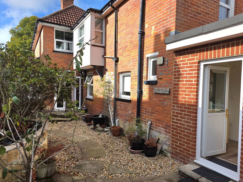 Property photo 1 of 23