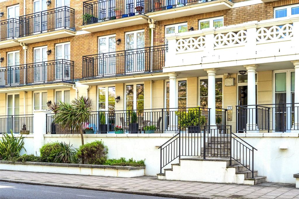 Property photo 1 of 23 Picture No. 32