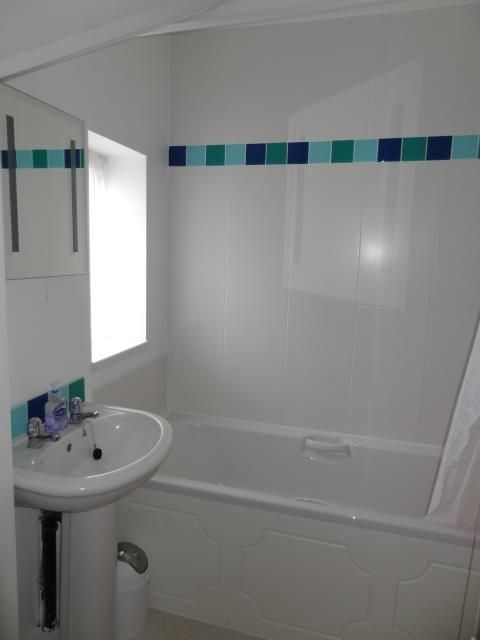 Property photo 3 of 4 Bathroom