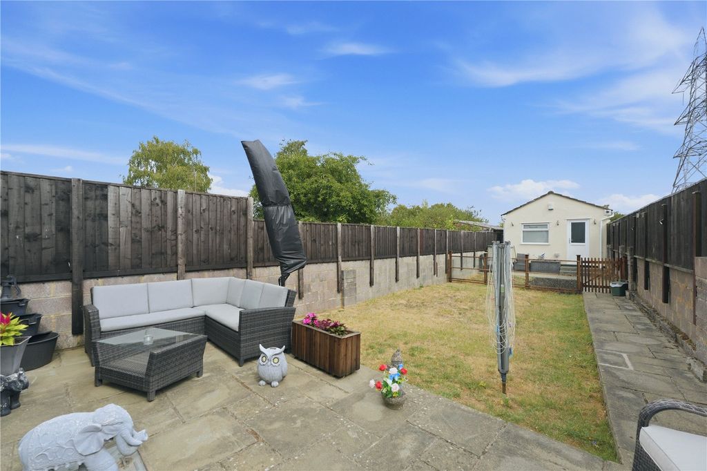 Property photo 3 of 34 Picture No. 30