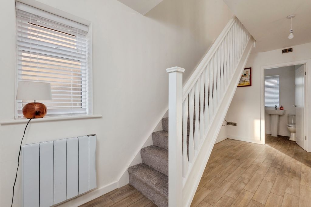 Property photo 2 of 20 Pbox-Img.Jpg