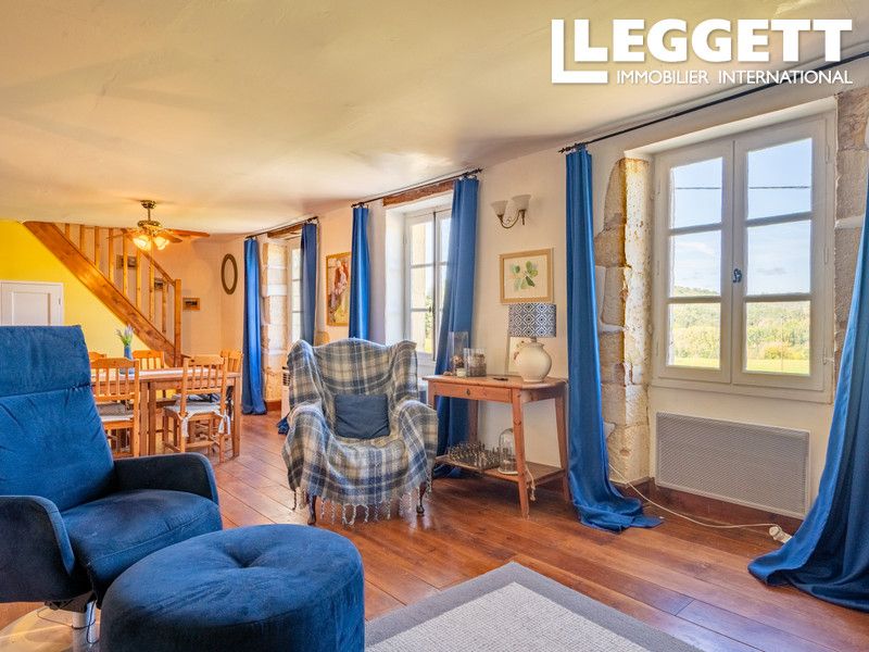 Property photo 3 of 10