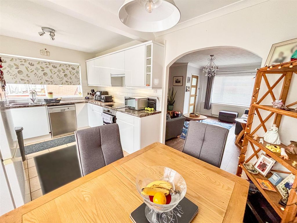 Property photo 3 of 15 Img_4012.Jpg