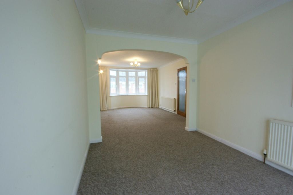 Property photo 1 of 5 Dining Room