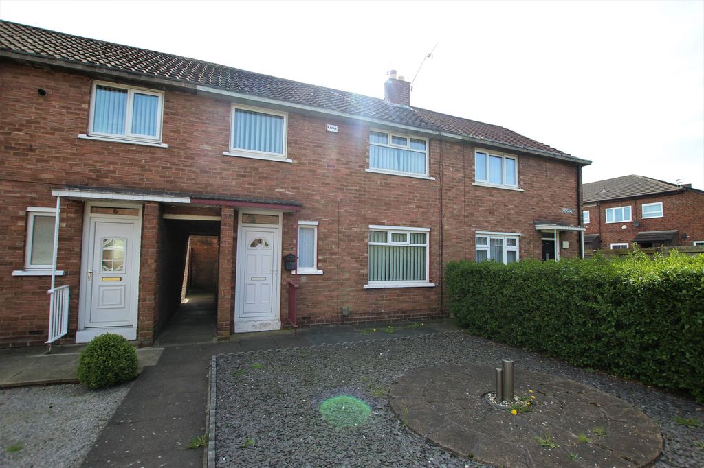 Property photo 1 of 8