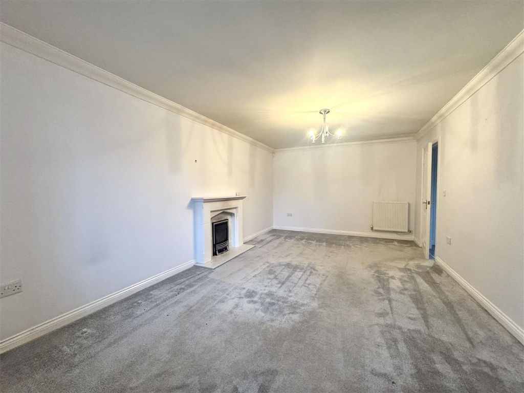 Property photo 3 of 30