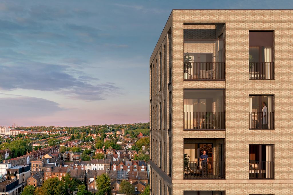 Property photo 1 of 5 Streatham Common Junction