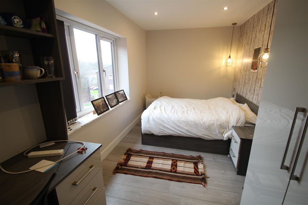 Property photo 3 of 6 Property Photo