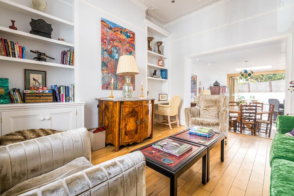 Property photo 2 of 24 Luxor Street -13.Jpg