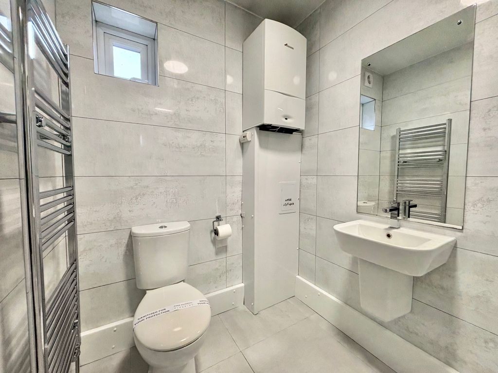 Property photo 2 of 9 Living Room