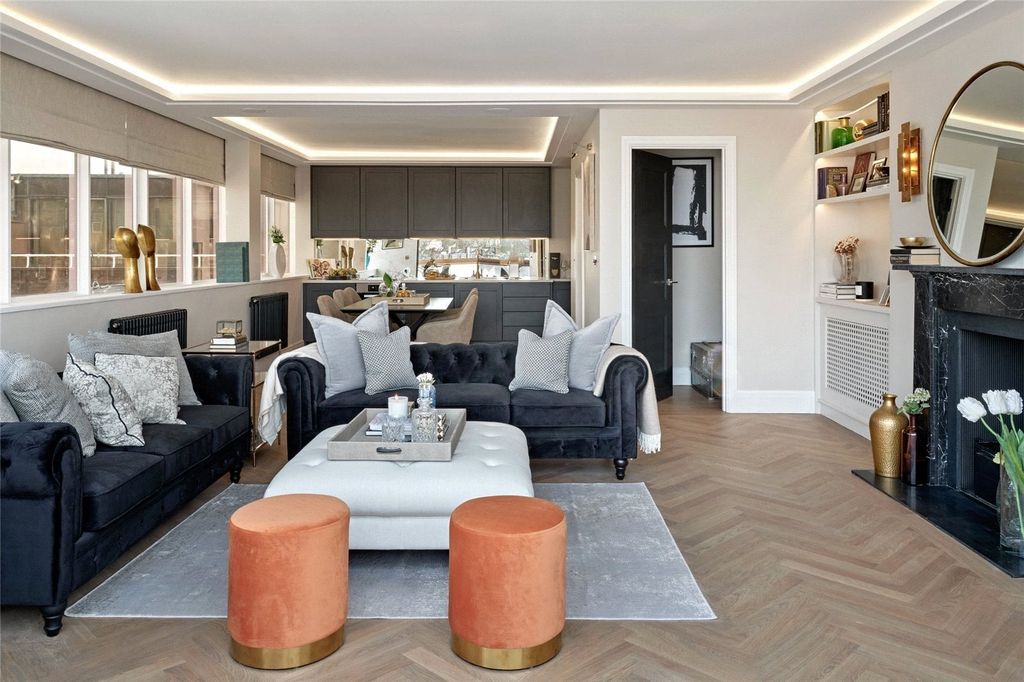 Property photo 3 of 23