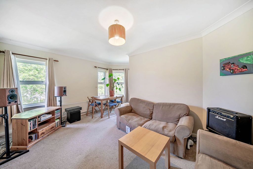 Property photo 1 of 4