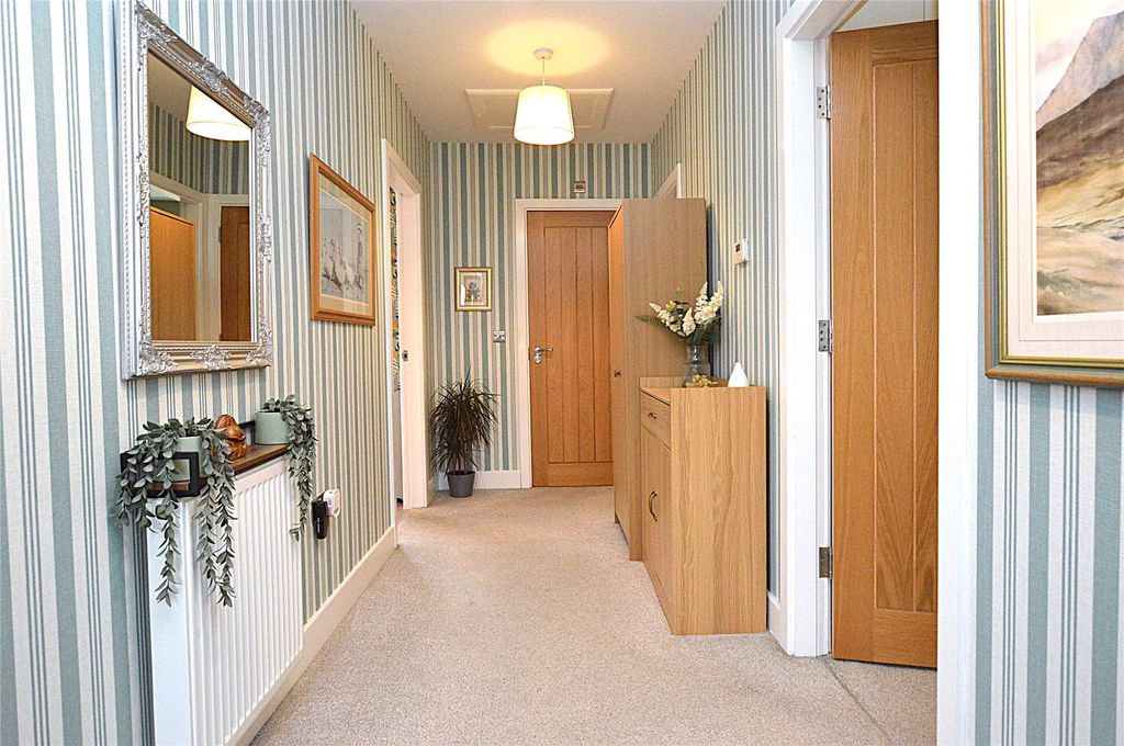 Property photo 2 of 11 Picture No. 01