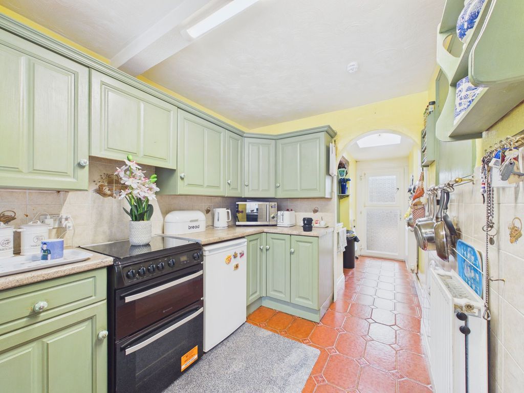 Property photo 2 of 21