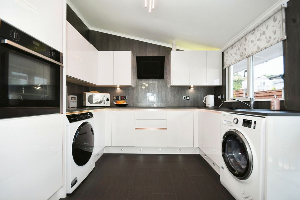 Property photo 2 of 14 Photography
