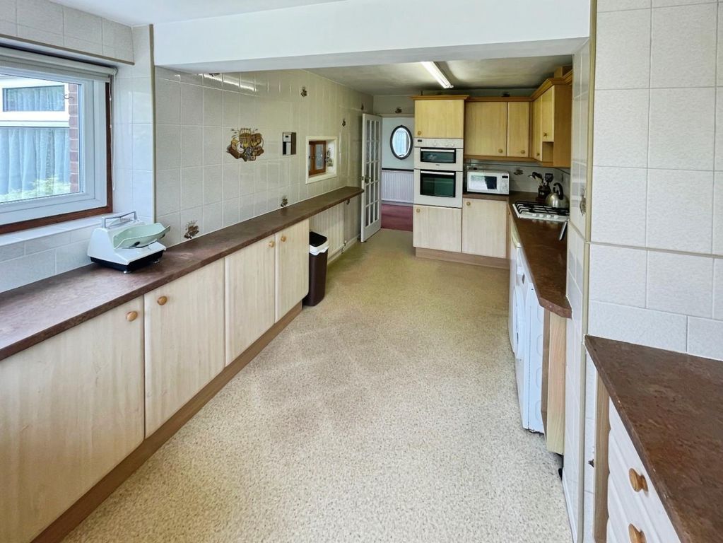 Property photo 3 of 58 12B8Dfe2--4E92-A2B2-1965Bb2F735A-71564-000009F16De