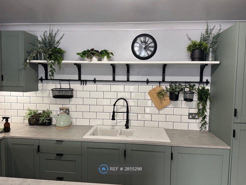 Property photo 3 of 35