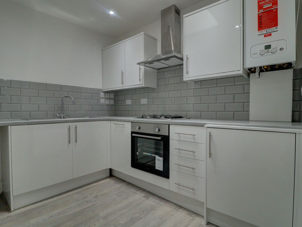 Property photo 3 of 6 Kitchen.Jpg