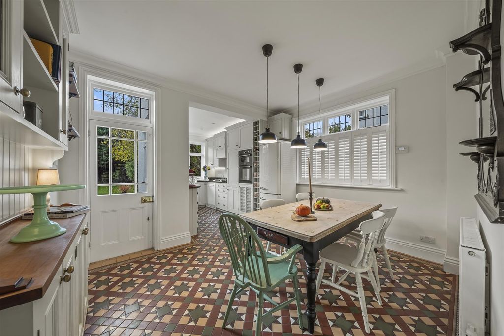 Property photo 3 of 25 050.Jpg