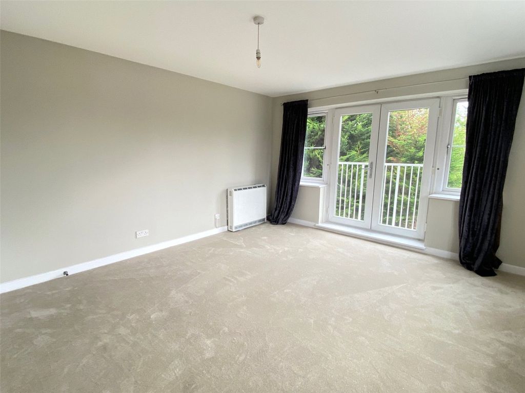 Property photo 2 of 8 Living Room