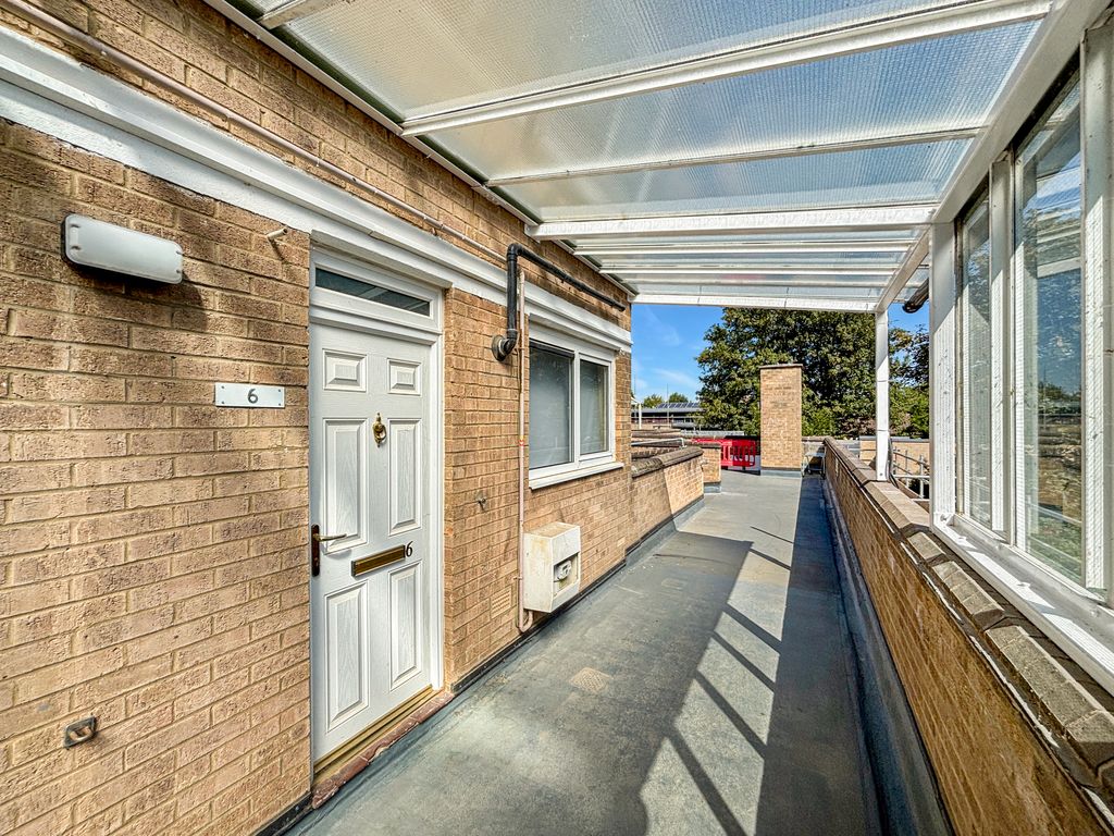 Property photo 1 of 14 758d864B425F0381500c8d95606E3817Fc477F9A