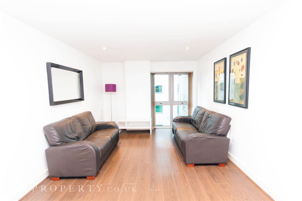 Property photo 2 of 9 Property Photo