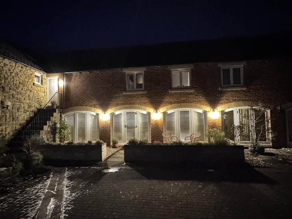 Property photo 1 of 22 Front (Exterior)