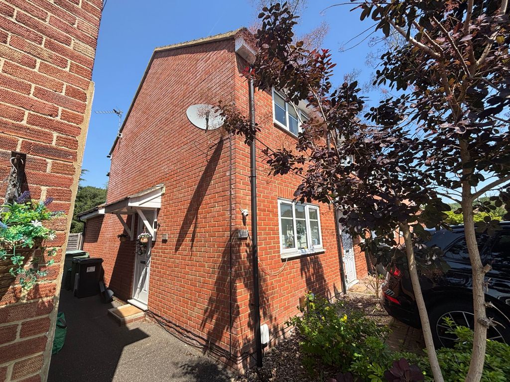 Property photo 1 of 1