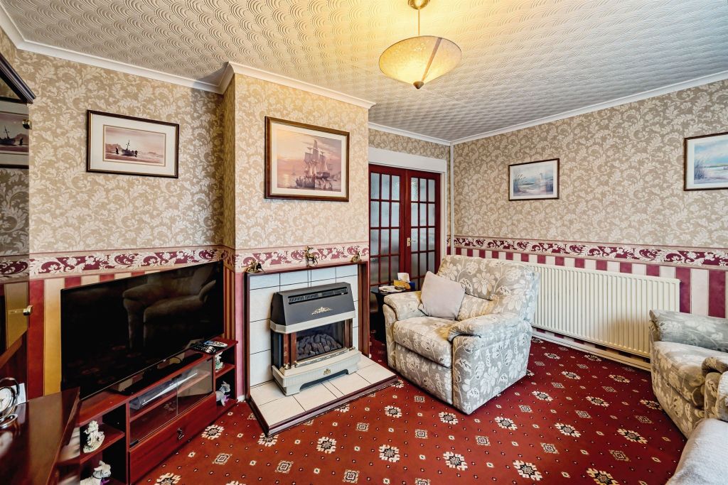 Property photo 3 of 16