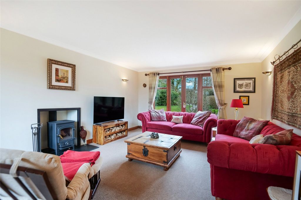 Property photo 3 of 28 Living Room