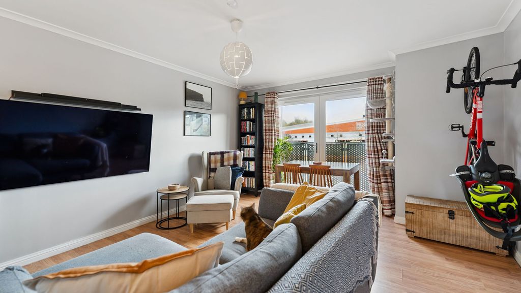 Property photo 2 of 16