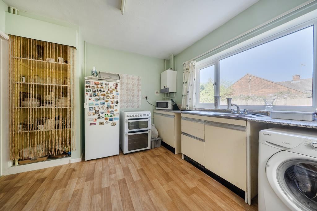 Property photo 3 of 20 Kitchen/Dining Room