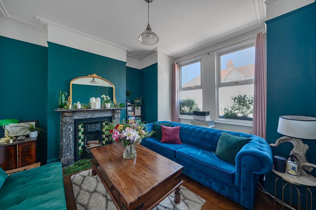 Property photo 3 of 13 Picture No. 24