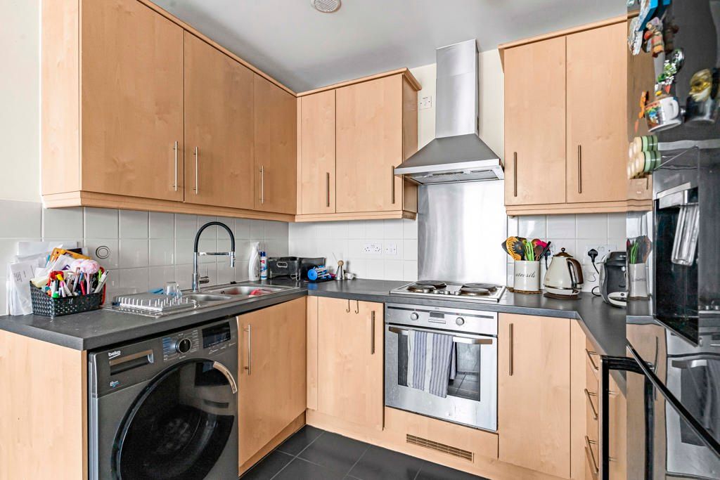 Property photo 2 of 17 Kitchen