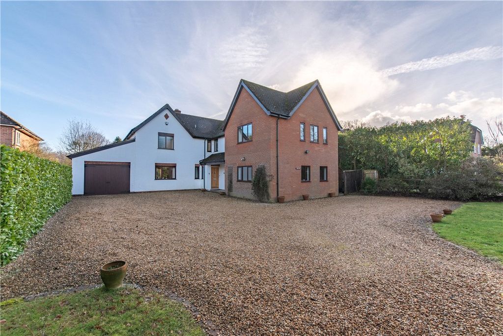 Property photo 1 of 30 Picture No. 04