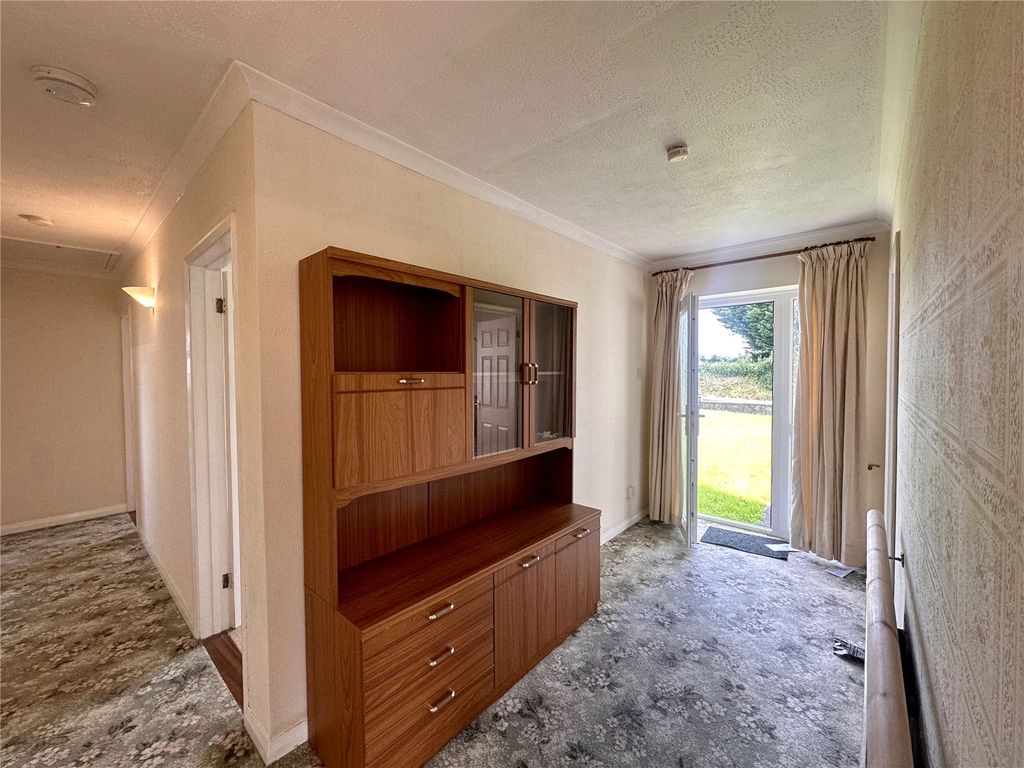 Property photo 2 of 24 Picture No. 43